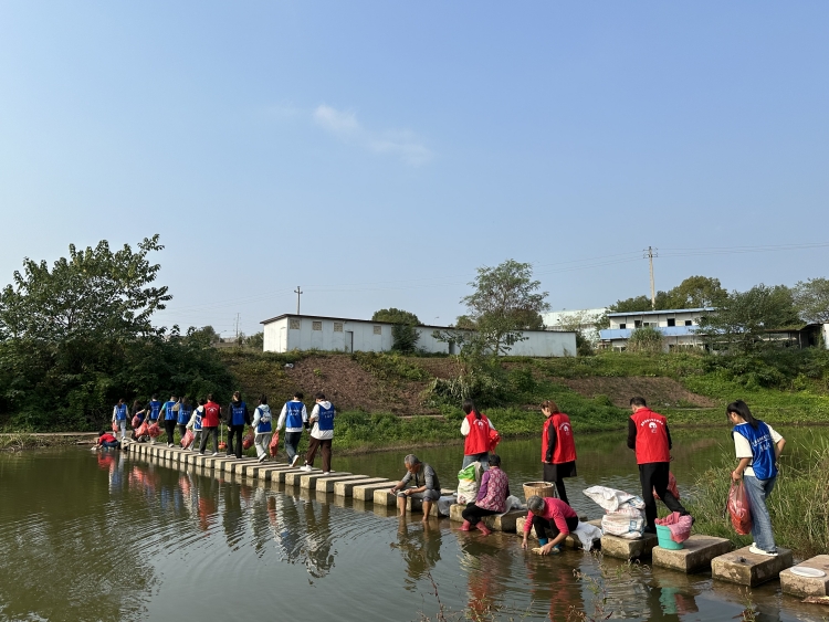 冬季爱河护河主题实践活动.jpg